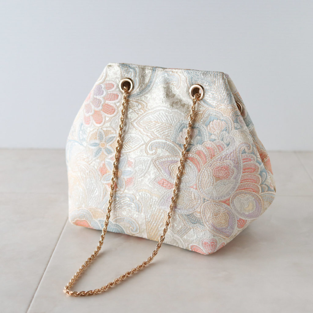 帯をリメイクしたバッグ